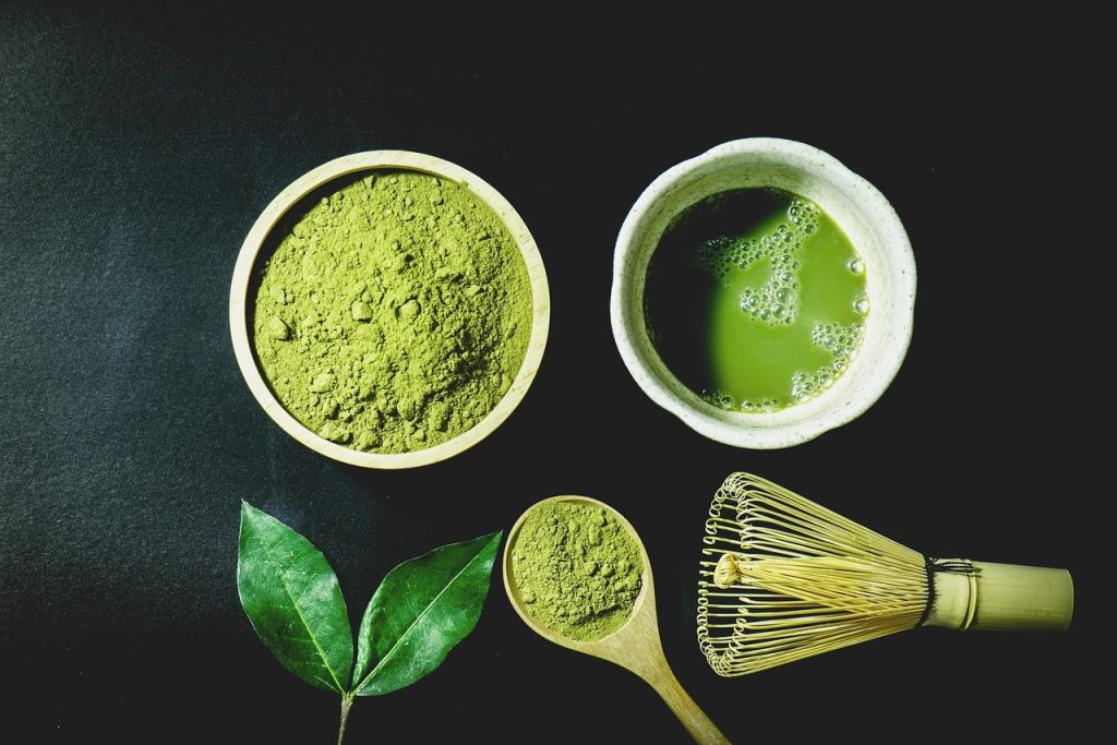 Matcha thee poeder - gezondheidsvoordelen van matcha voor energie, hersenen en huidgezondheid
