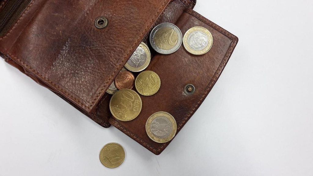 Illustratie over slim geld beheren met tips voor sparen, investeren en bewust uitgeven in het moderne leven