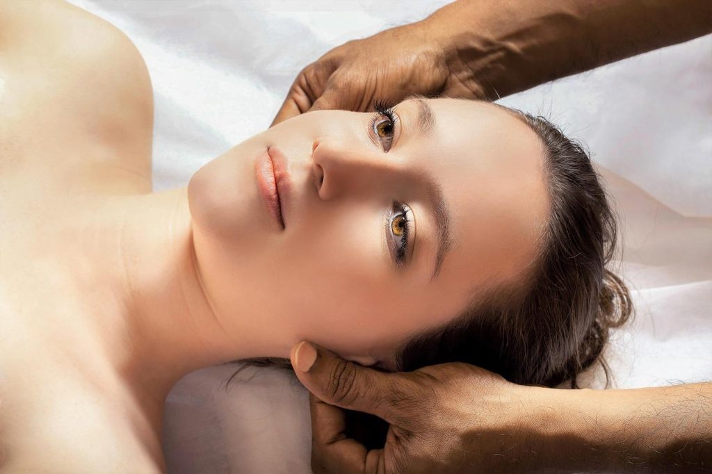 Professionele hoofdmassage in Arnhem voor stress verlichting en ontspanning van hoofd en nek