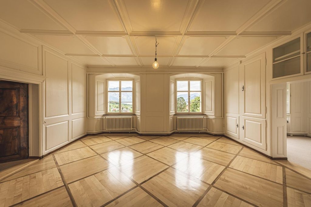 Beveiligingstips voor monumentale woningen in Baarn: moderne sloten en deuren die de historische uitstraling behouden